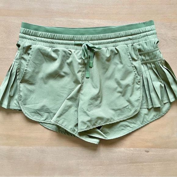 Women's JoyLab Khaki High-Rise Pleated Side Athletic Shorts - Picture 4 of 10